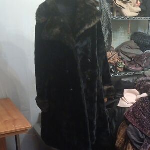 Borgana Elegant Black Vintage Faux Fur Coat Size Medium